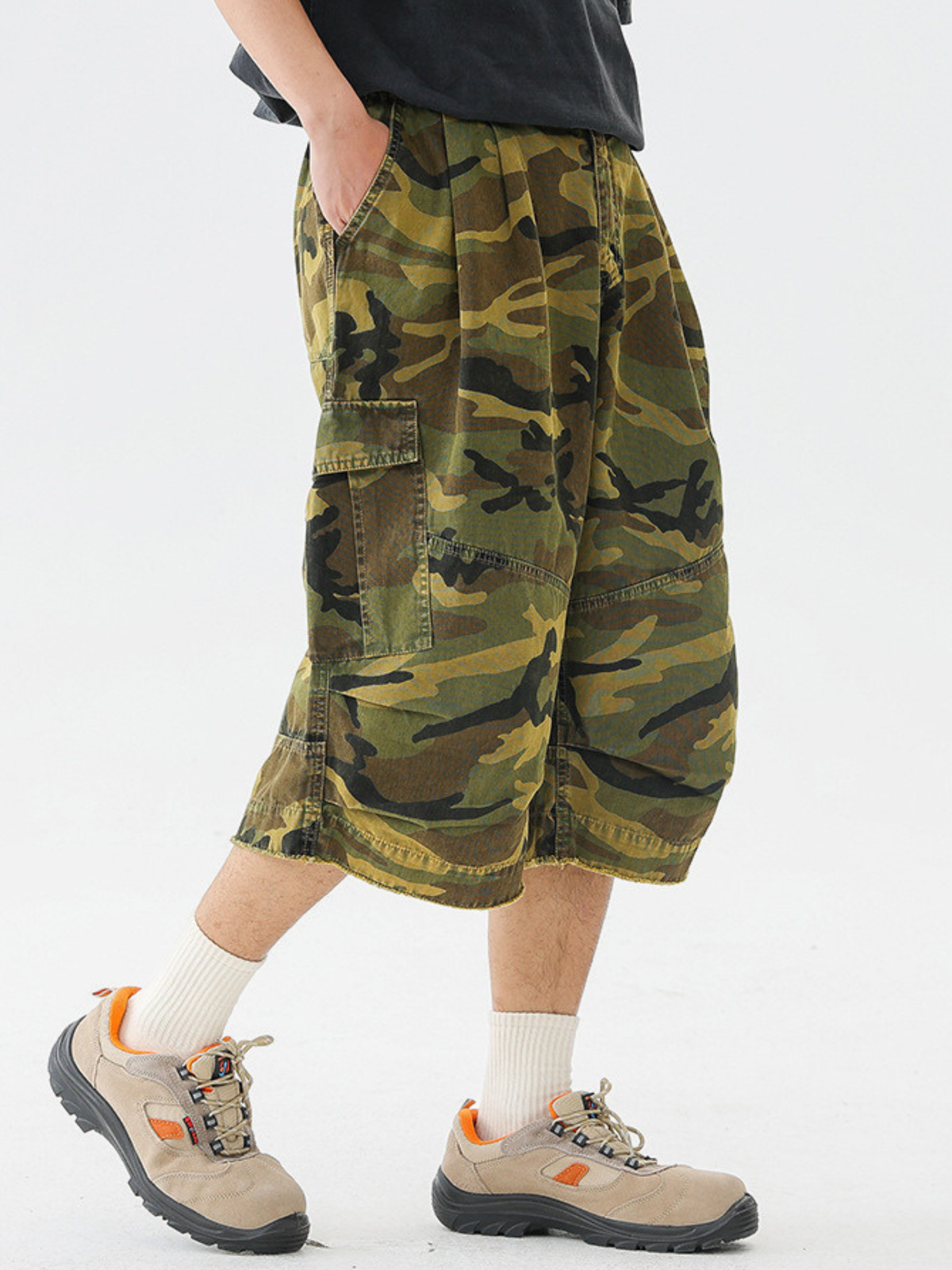 CampShell - Multi-Pocket Camouflage Relaxed Shorts